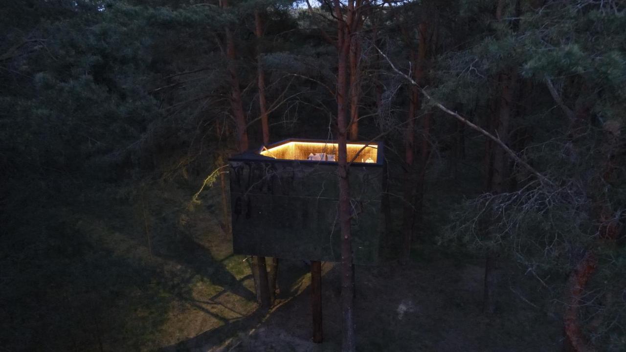 Treehouse Virs Bedugnes Villa Jurbarkas Exterior photo