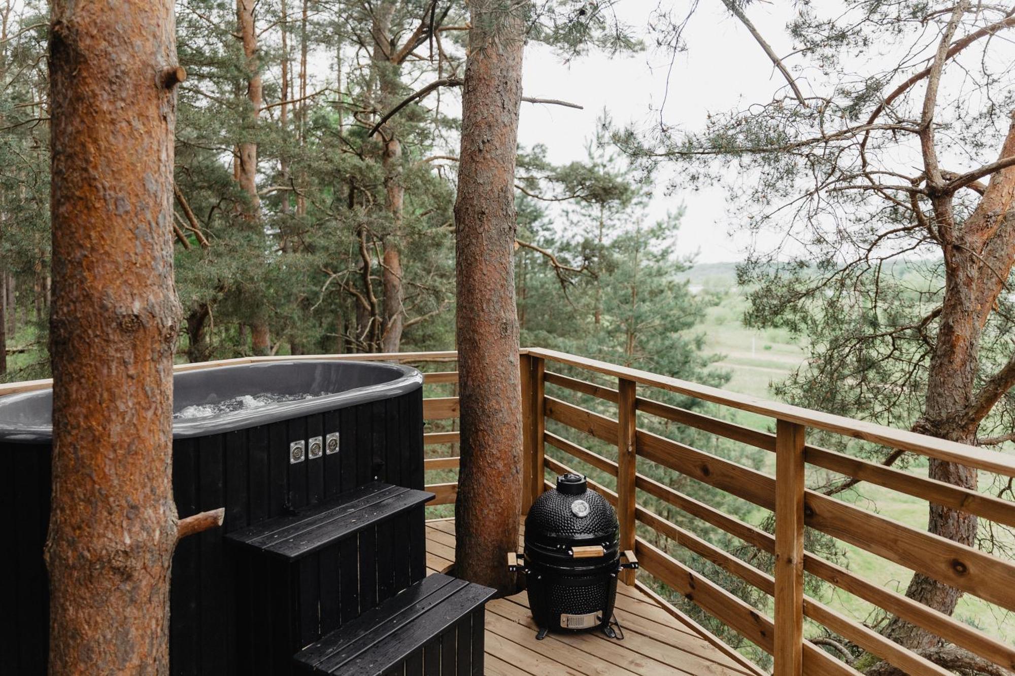 Treehouse Virs Bedugnes Villa Jurbarkas Exterior photo